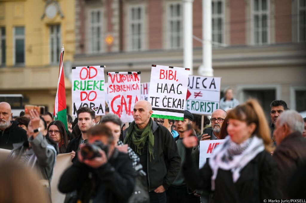 Zagreb: Prosvjed Za Palestinu: "ko Je Zasp’o, Neka Se Probudi!"