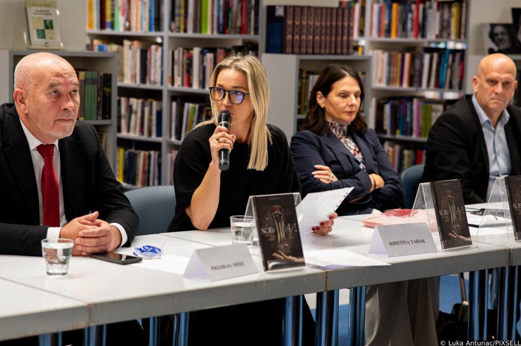 Predstavljena zbirka pjesama branitelja i zastupnika Peđe Mišića “Soba 14/1”