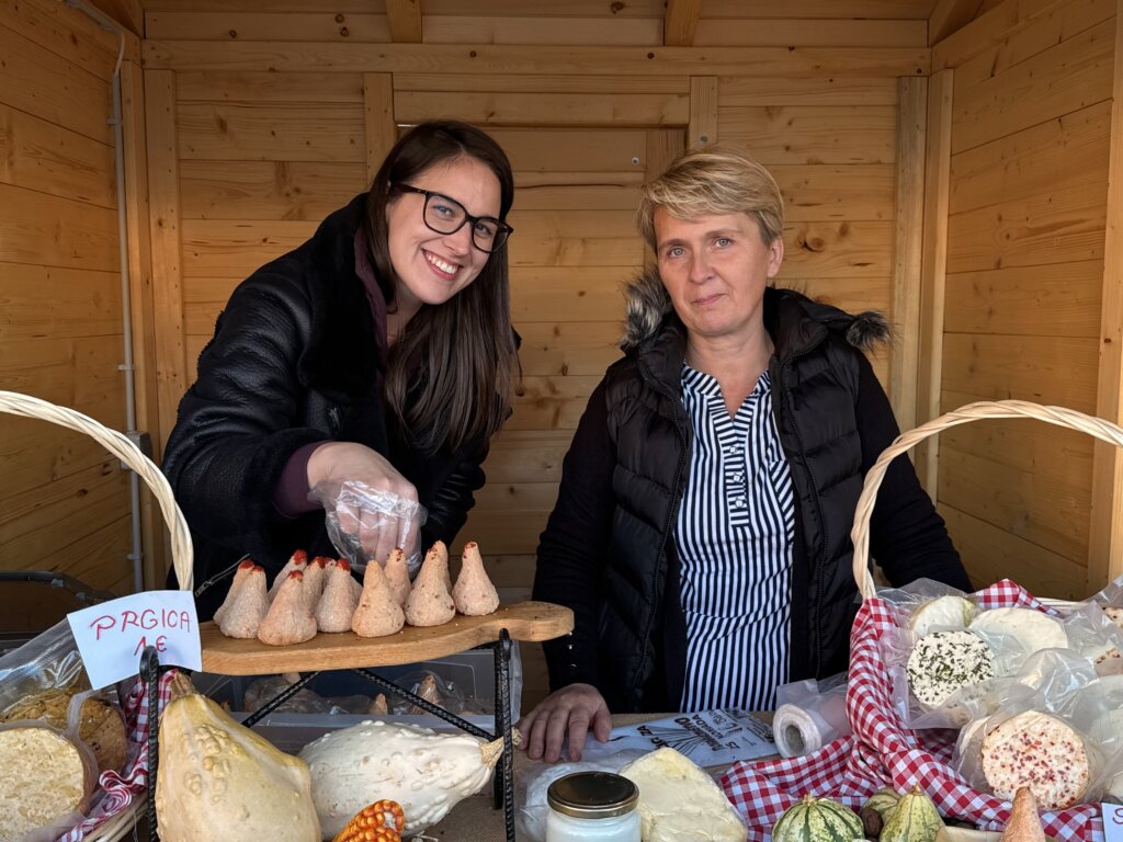 Podravski raj u Križevcima: Kupci najviše vole prgice te kuhani i dimljeni sir