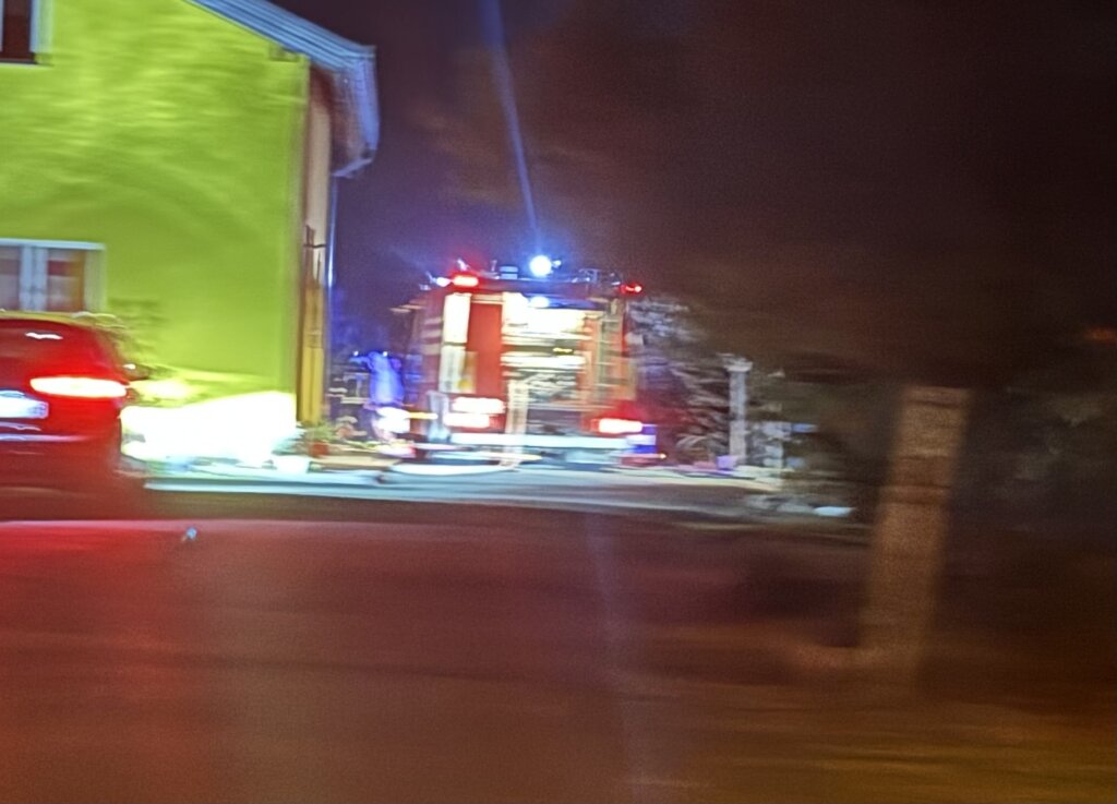 Požar kod Križevaca, vatrogasci su na terenu