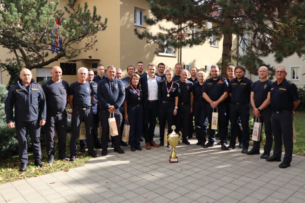 Sjajni križevački vatrogasci na prijemu u Gradskoj upravi
