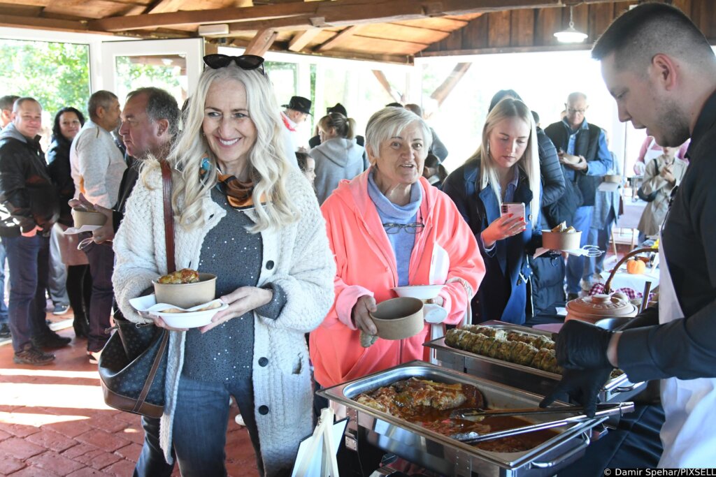 Veliko Trojstvo: Održan Prvi Sarma Fest
