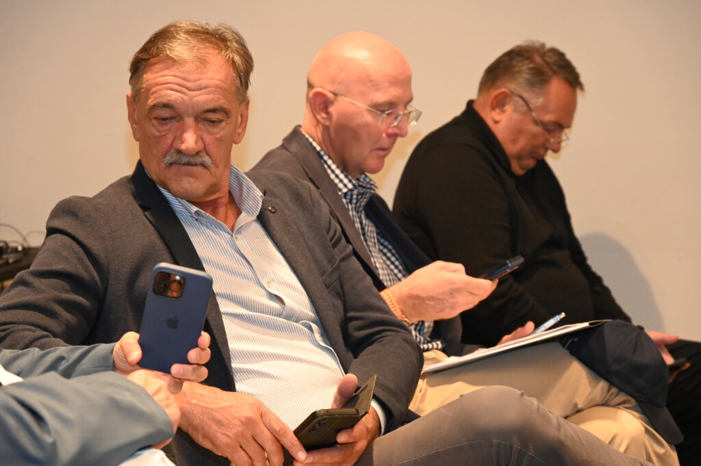 Sjednica Zg 1393 (22)