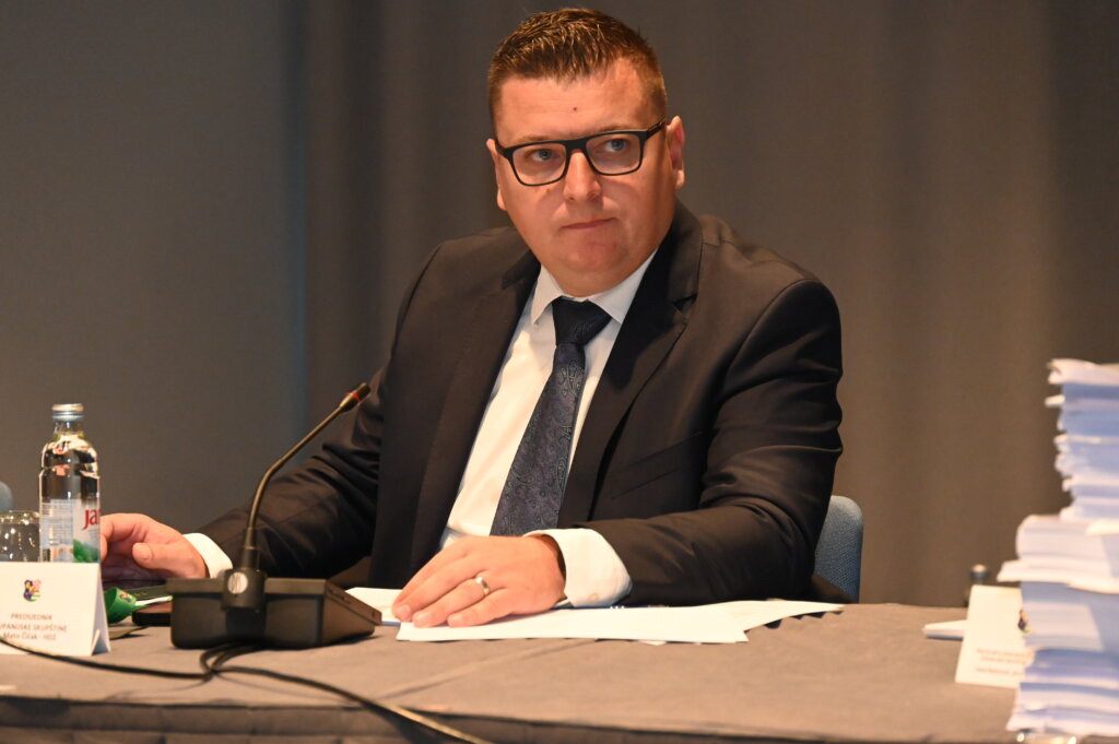 Sjednica Zg 1393 (8)