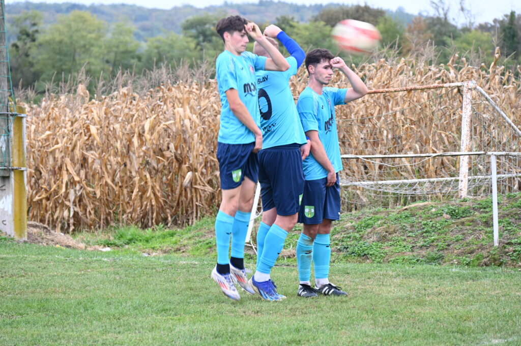 NOGOMET 3. ŽNL Remi Rudara i Tomislava Sveti Ivan Žabno