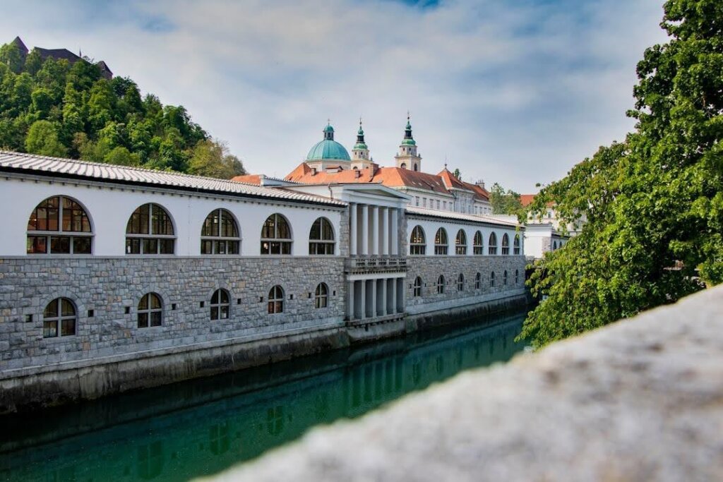 Kako Casinos-Slovenia ocjenjuje online casina u Sloveniji?