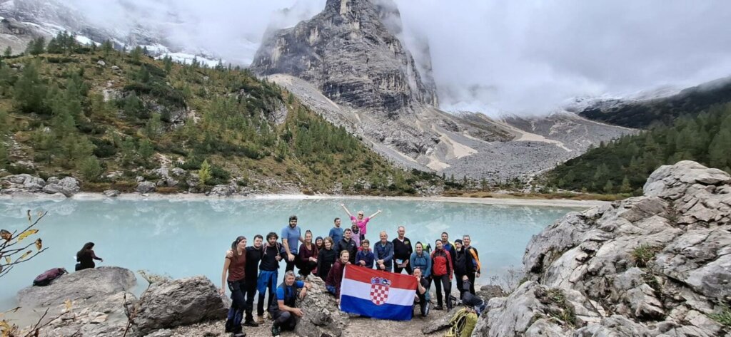 Viber Slika 2025 09 27 23 28 52 971 1536x709