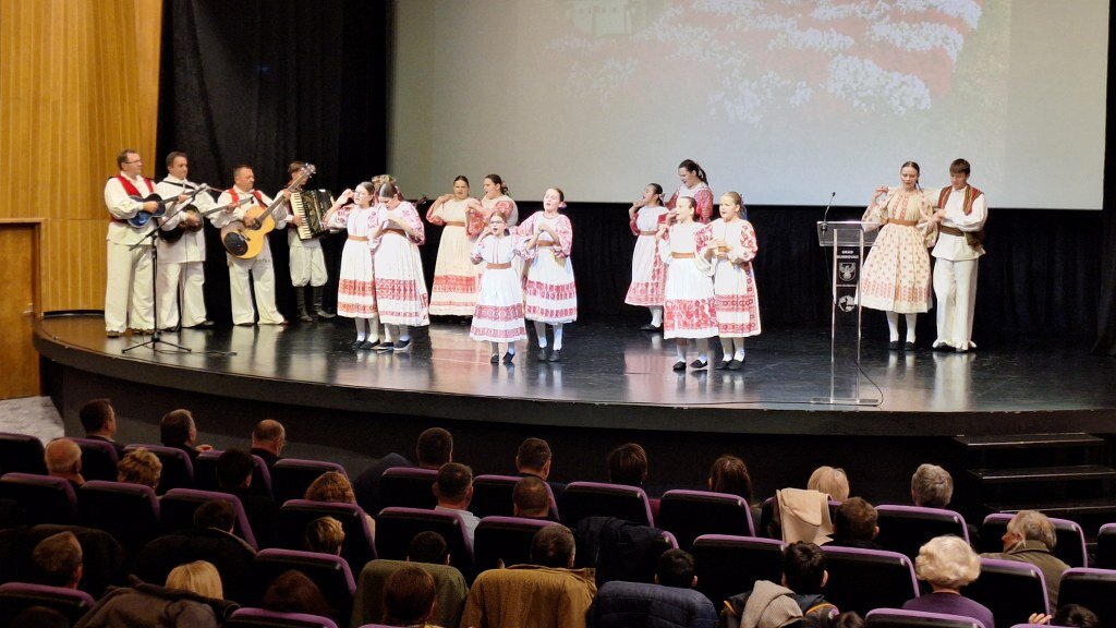 20251113 182816 1024x576