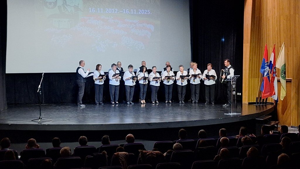 20251113 185618 1024x576