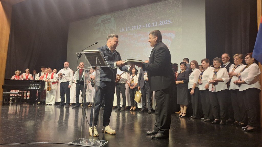 20251113 205623 1024x576