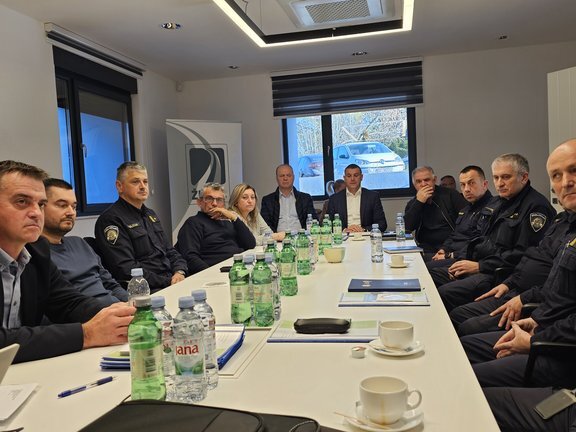 20251114 101306.jpg 648x432 Q85 Subsampling 2