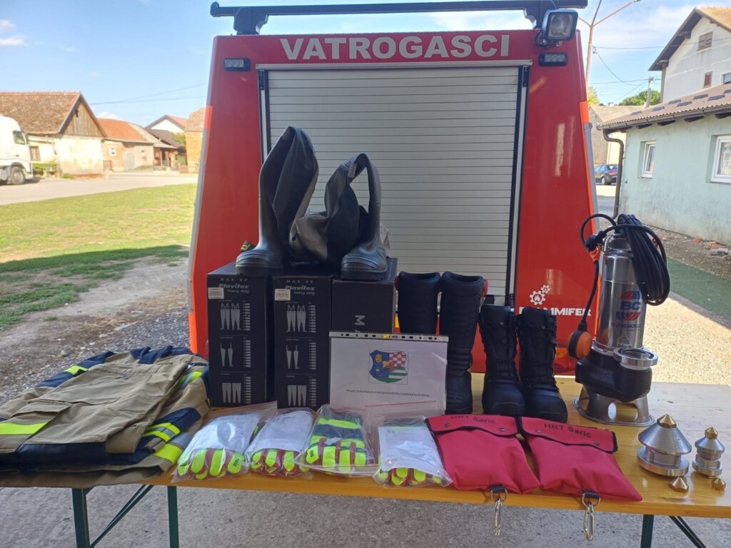 Dobrovoljno vatrogasno društvo Brčevec dobilo vrijednu vatrogasnu opremu