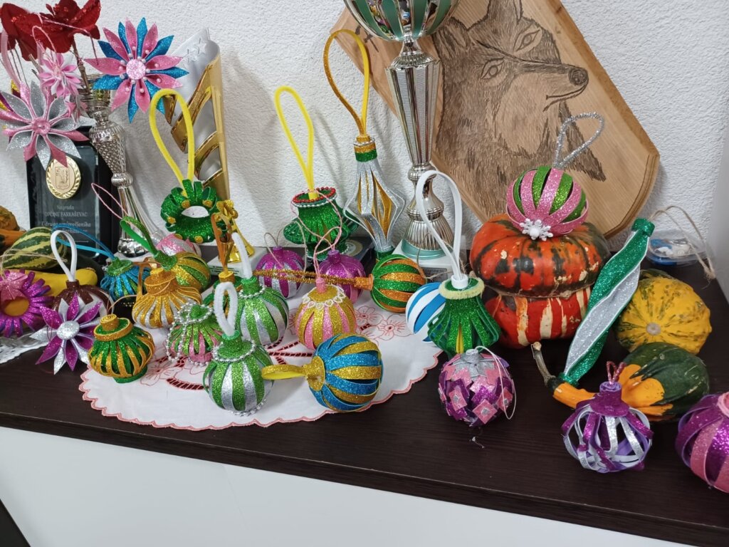 2857b66f 7d77 42bd 8ba9 20fc29889b02