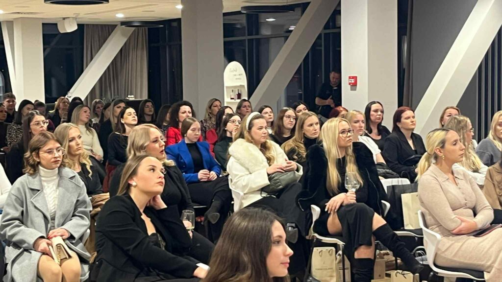 57cbd324 57b7 47ab 9d4b E8fc42191297