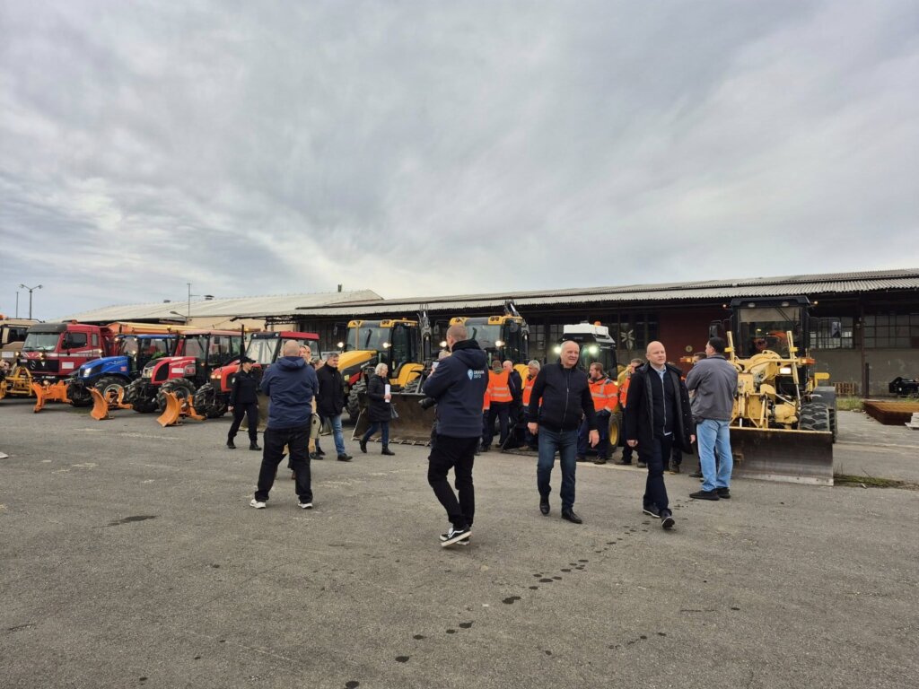 583342364 1353018106617729 1833723781893529407 N