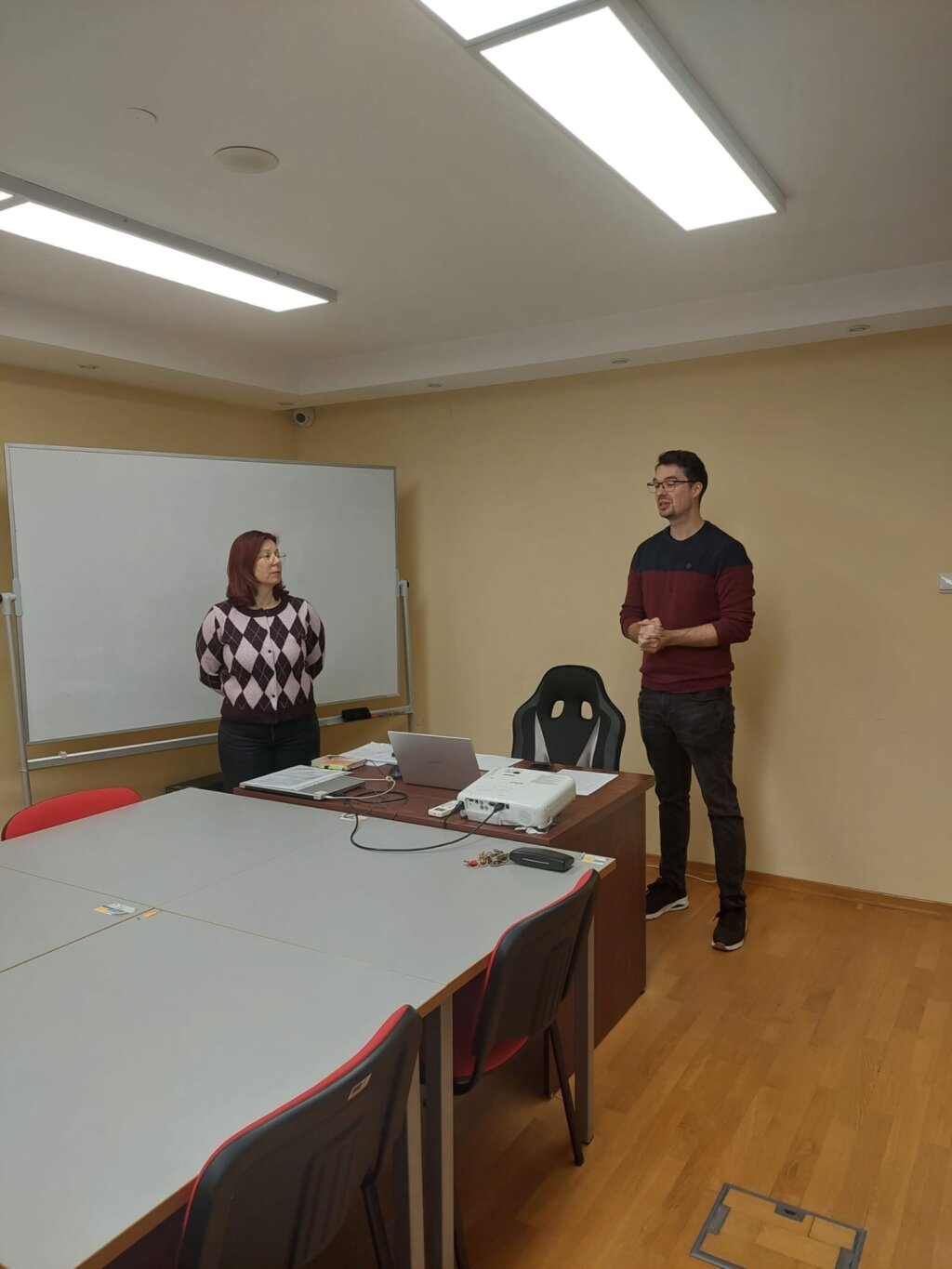 584395729 1151745247073187 7044678918559409255 N