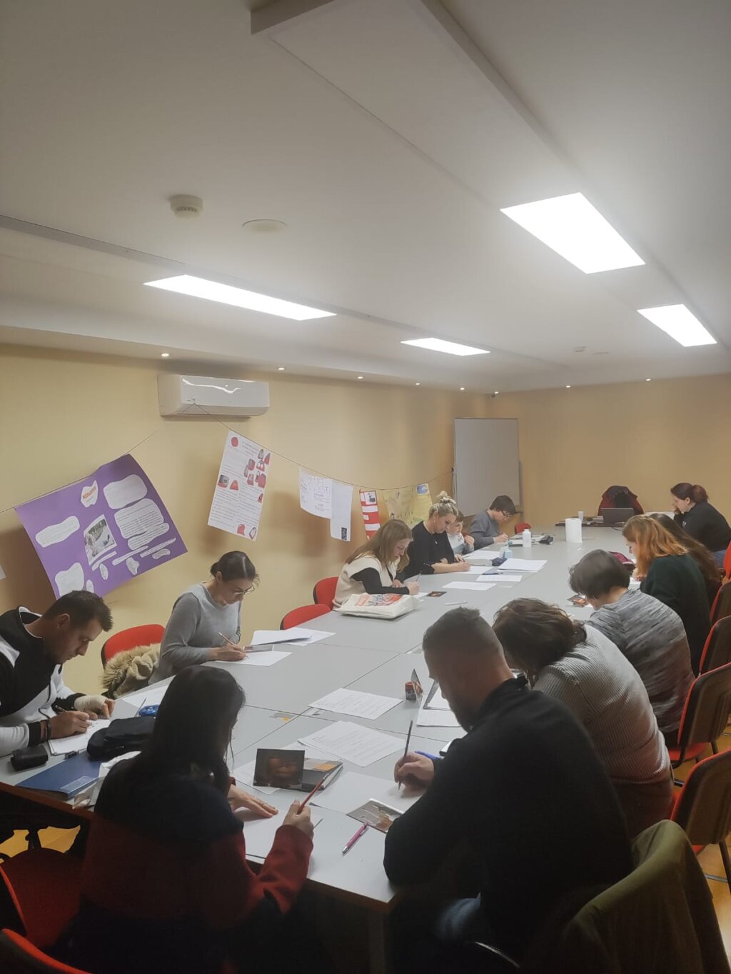 588187710 1156638279917217 1113799783598773270 N