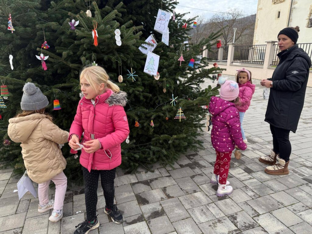 588803104 1175021291425056 3430297864980850138 N