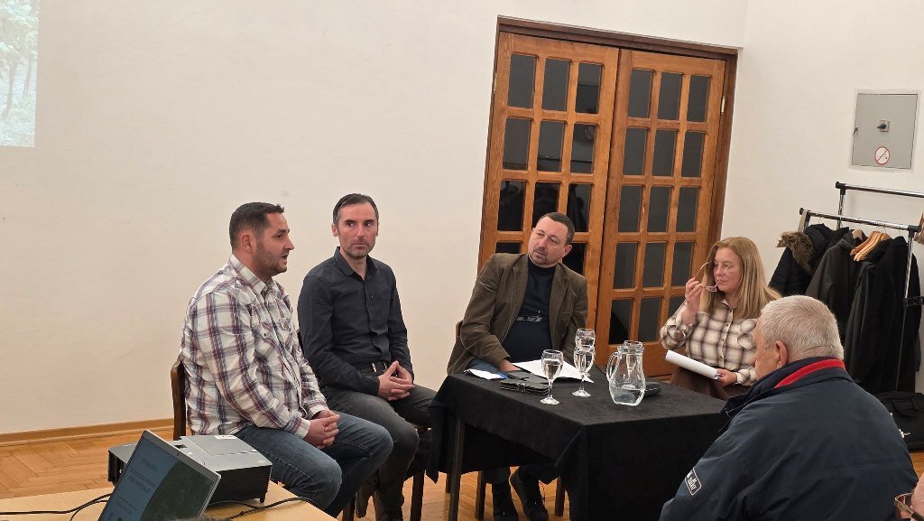 589511752 2159377391219511 4106212292780663750 N