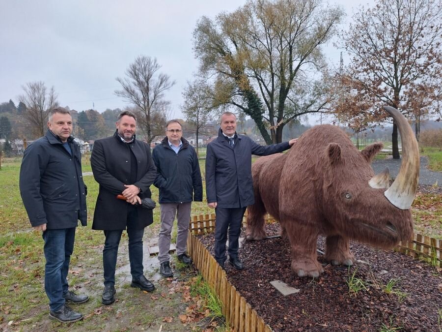 713a8540e6db58559c652a766f4c9757 Xl