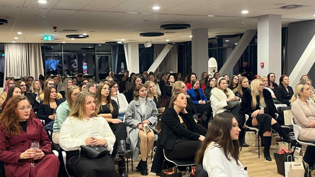 73318da8 542b 49a4 Bb17 B7c826120c8d