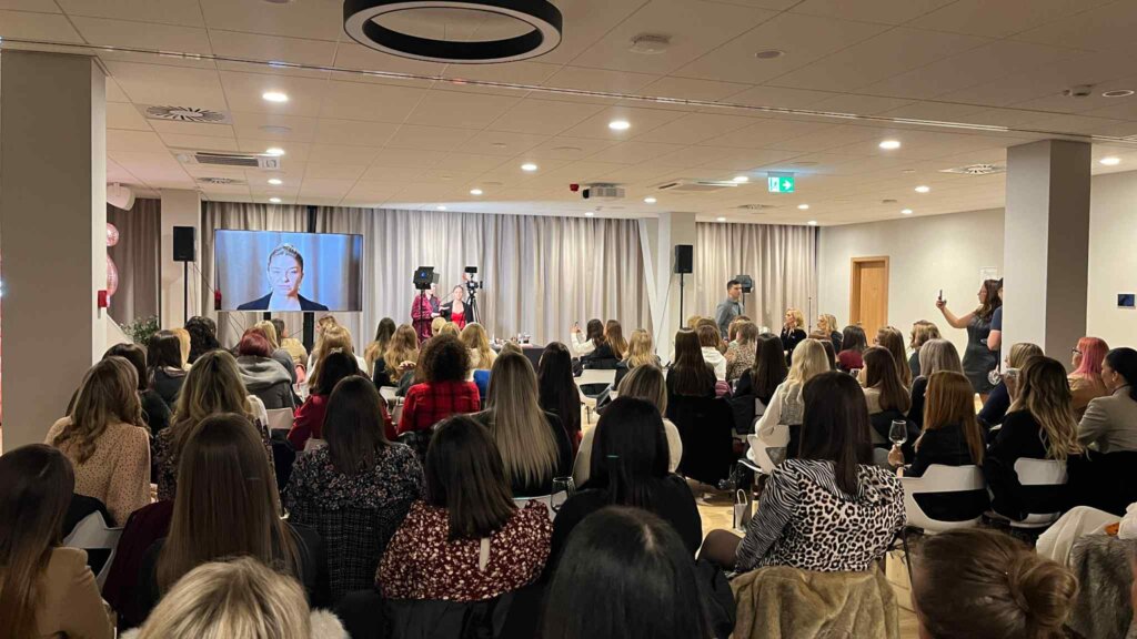 8be70fa8 7ec5 4ef4 B38c 2f737fceab53