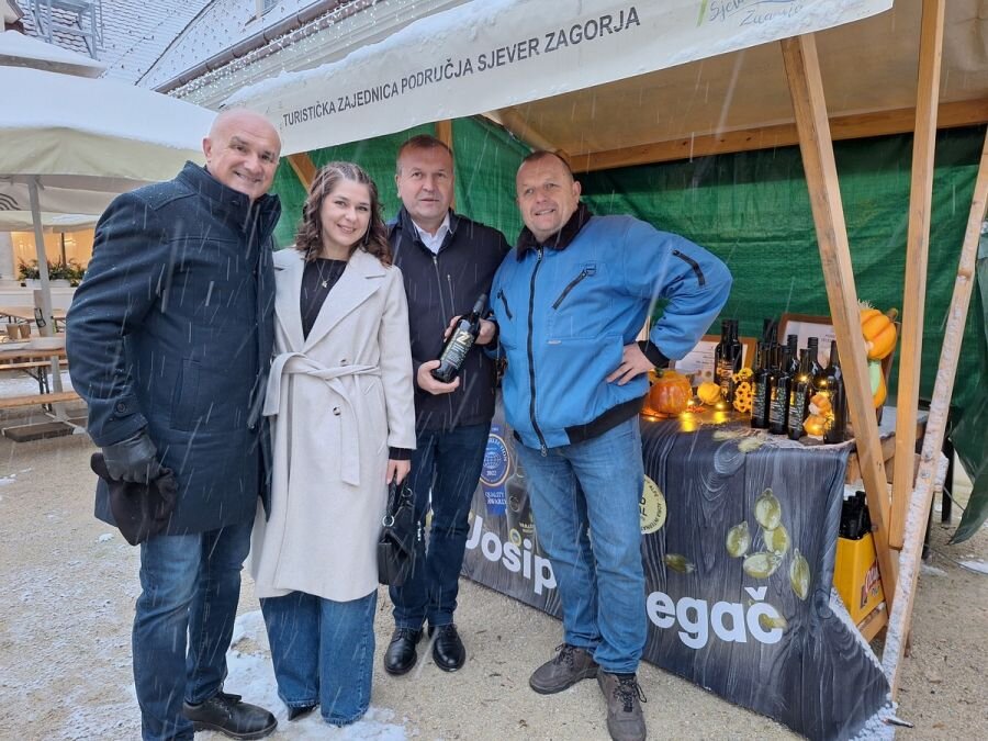 8c50887e9ab70f31b937690a4c97c5c0 Xl