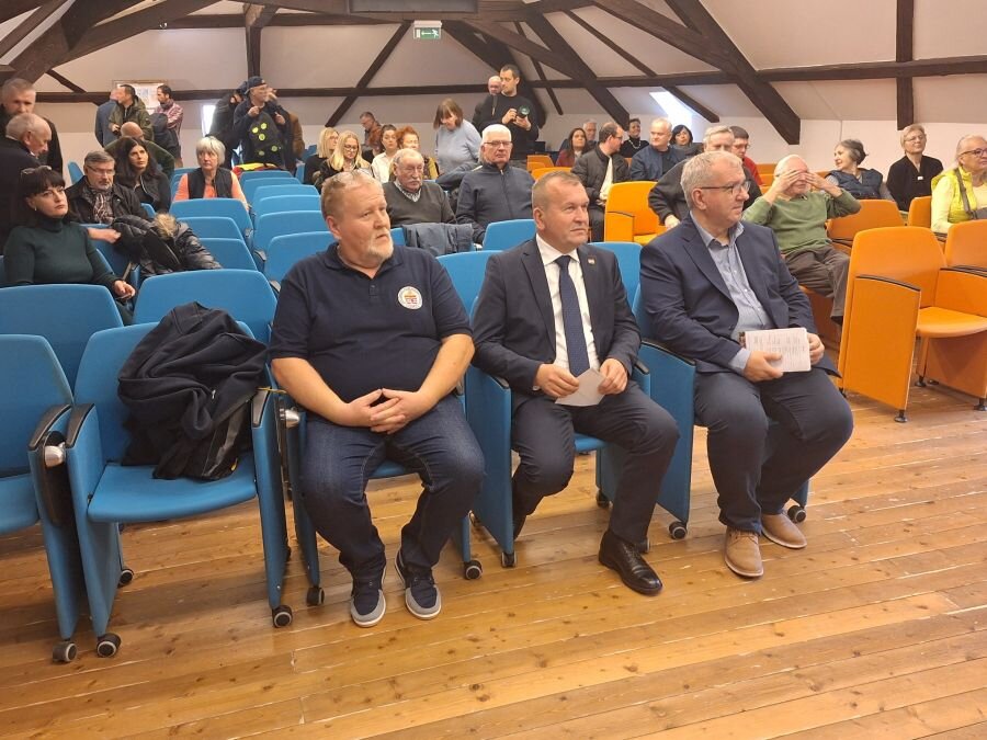 9f22e42c1bd9b7fb6229b699ab379a97 Xl