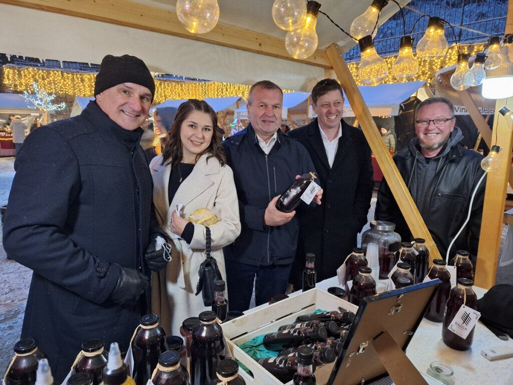 U obnovljenom dvorcu Opeka otvoren Agro-advent 2025.