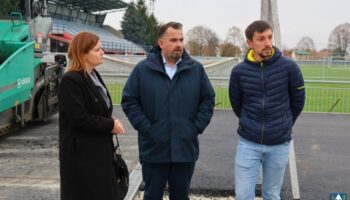 Cn9a1614 1024x682 Equal