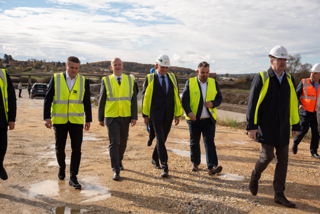 [FOTO] Dionica brze ceste od Križevaca do Kloštra Vojakovačkog bit će puštena u promet u ljeto iduće godine