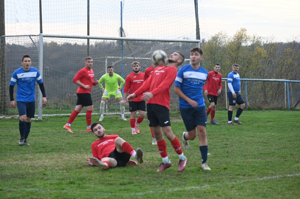 NOGOMET 1. ŽNL Viktorija s igračem manje do boda pred svojim navijačima
