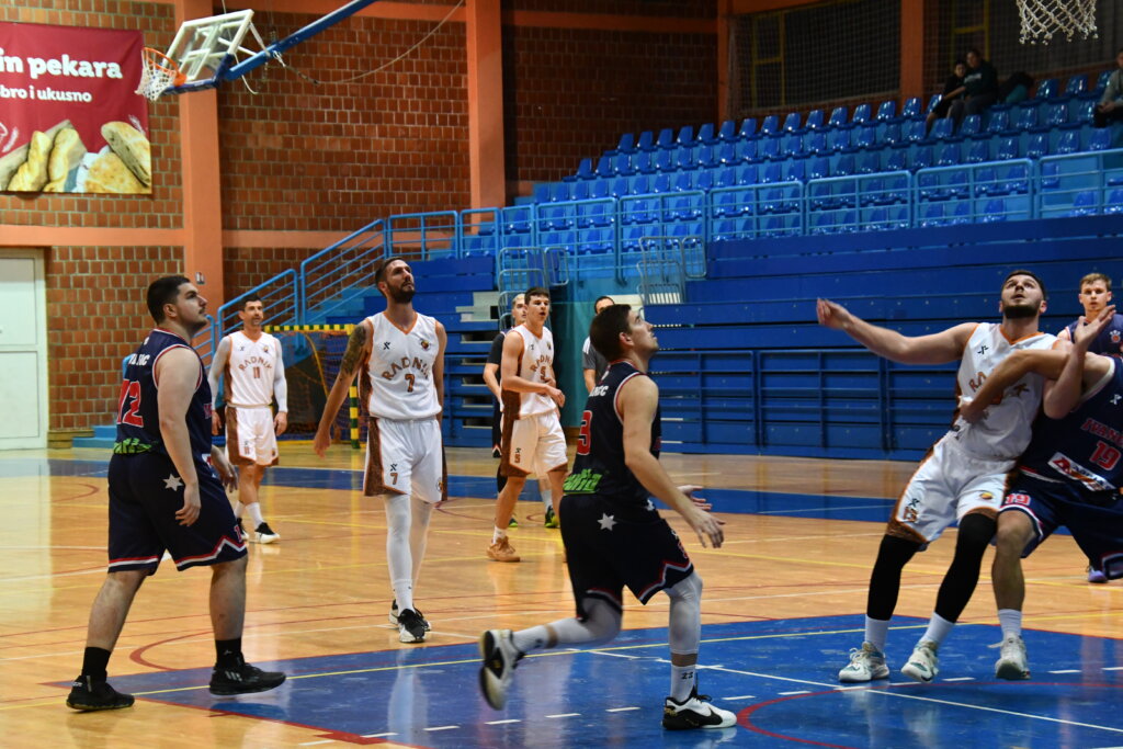 Košarkaši Radnika Križevci u subotu dočekuju Vrbovec