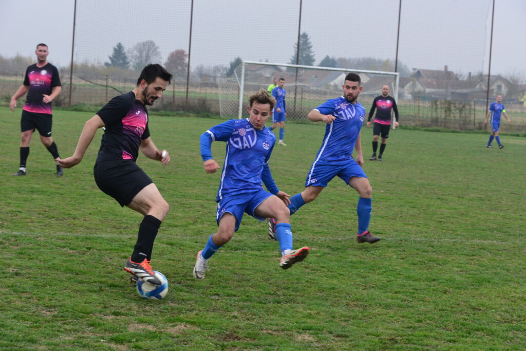 NOGOMET 2. ŽNL ISTOK Bez pobjednika u ogledu Gaja i Ostrne