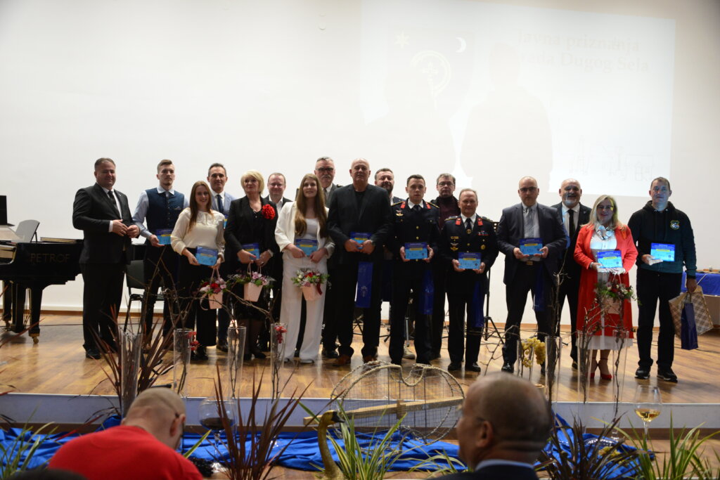 [FOTO/VIDEO] Svečanom sjednicom proslavljen Dan grada Dugog Sela