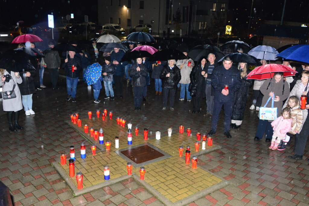 [FOTO] U Vrbovcu obilježen Dan sjećanja na žrtve Domovinskog rata, Vukovara i Škabrnje