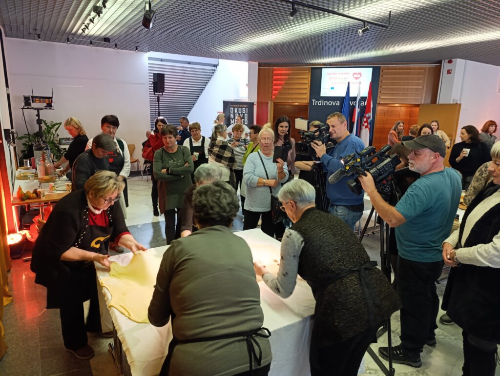 Konferencija o štruklima: Stručnjaci iz Slovenije i Hrvatske raspravljali o budućnosti regionalnog turizma