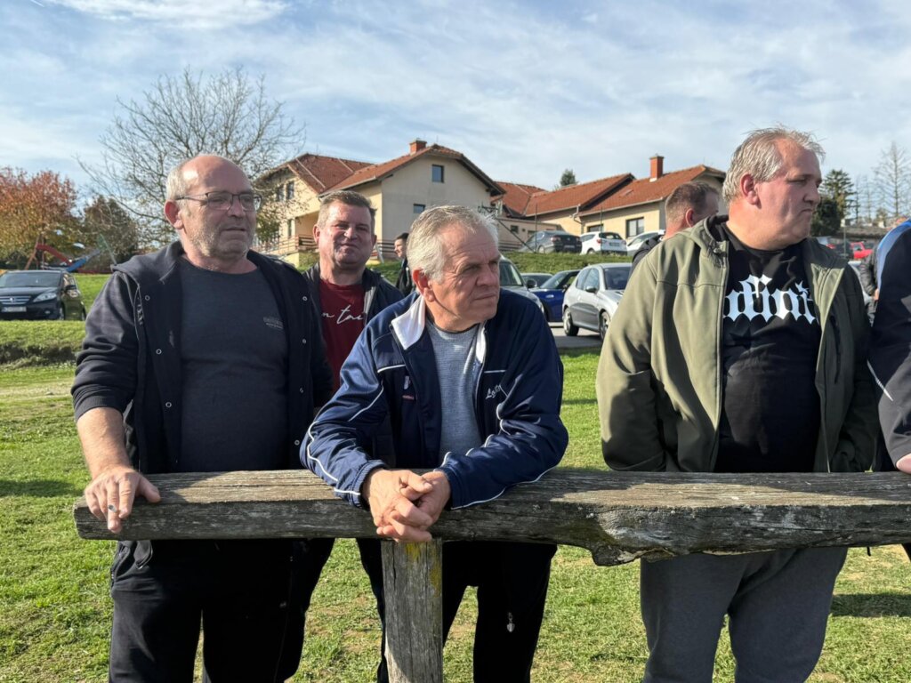 Photo 2025 11 02 11 58 19 1