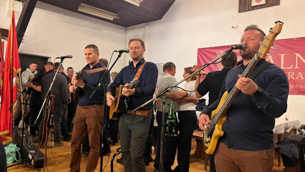 Photo 2025 11 29 23 36 59