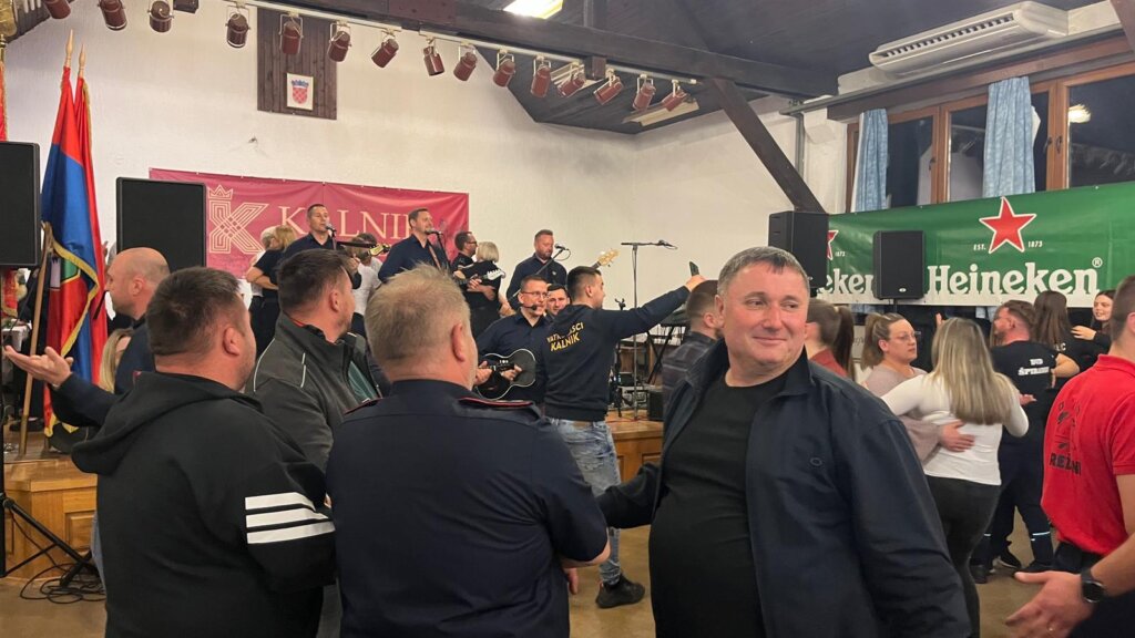 Photo 2025 11 29 23 37 29 1