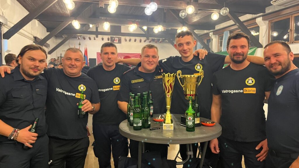 Photo 2025 11 29 23 37 31