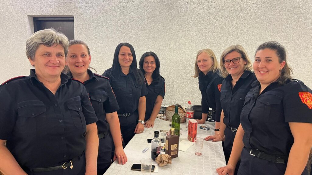 Photo 2025 11 29 23 37 45