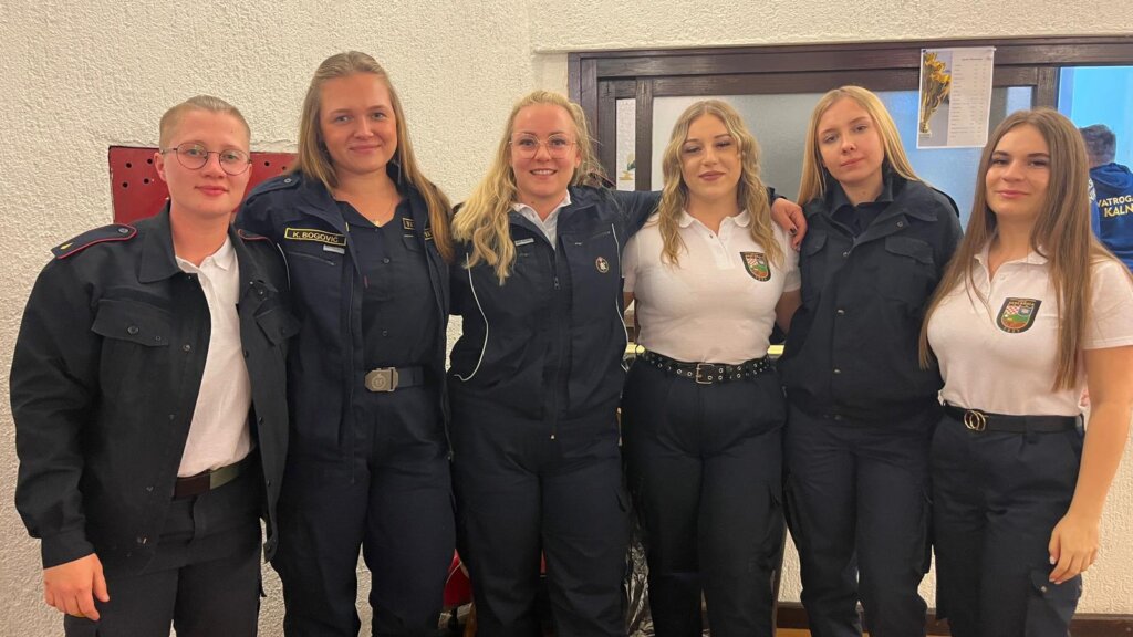 Photo 2025 11 29 23 37 46