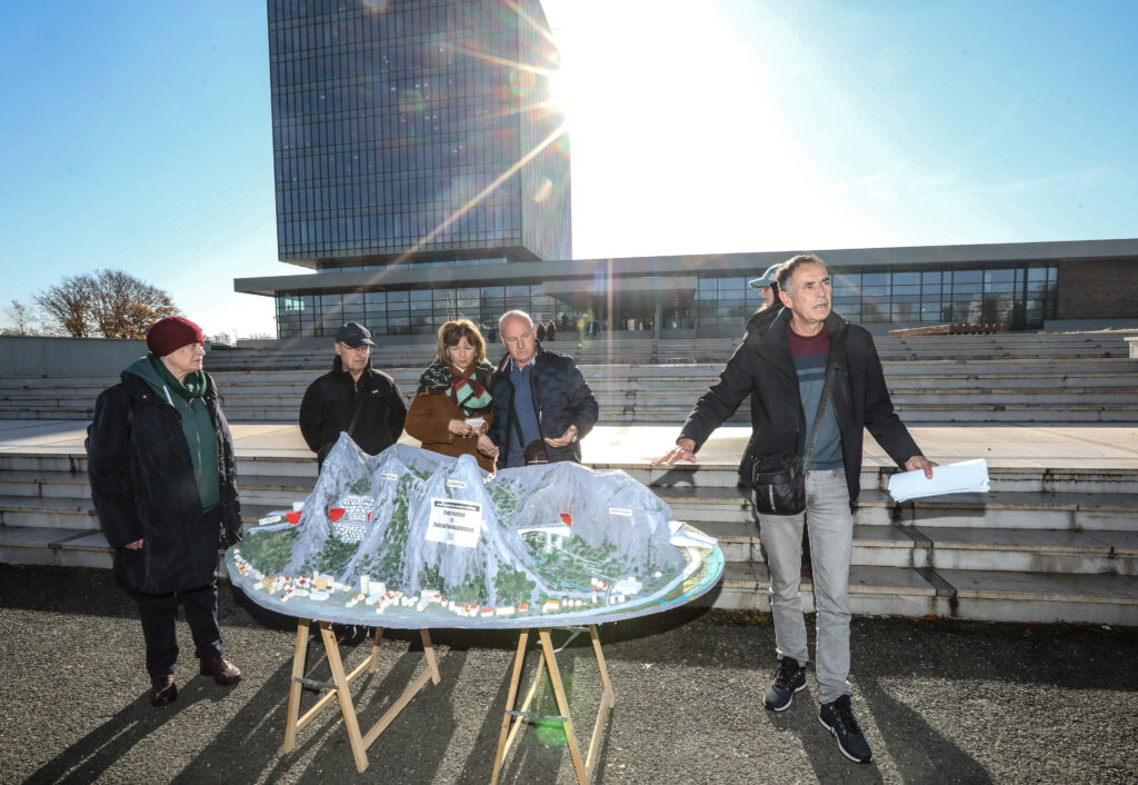 Performansom ispred resornog ministarstva upozoreno na problem omiške zaobilaznice