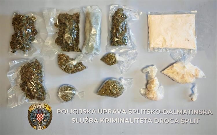 Uhićena trojica muškaraca, oduzeto im gotovo 3 kilograma različitih vrsta droga