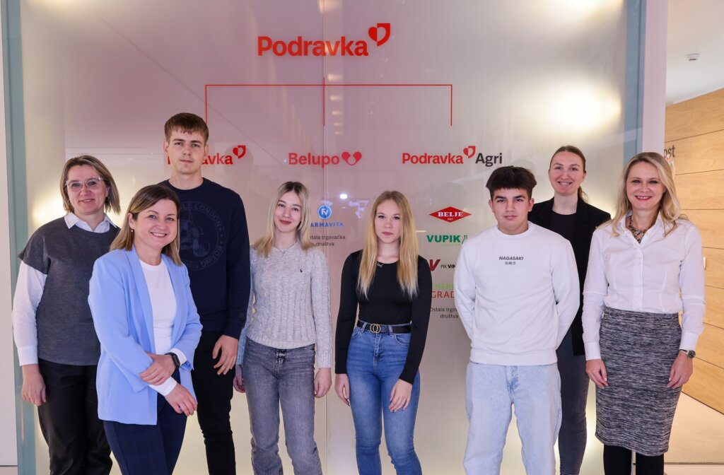 Podravka Dodijelila Nove Stipendije Učenicima Strukovnih Zvanja (1)