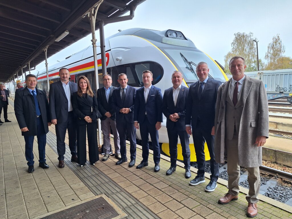 U promet pušten novi dizel-motorni vlak za regionalni prijevoz na relaciji Varaždin – Čakovec – Varaždin