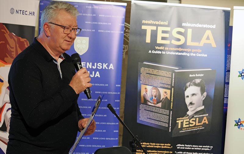 Voditelj Konferanse Damir Valent – Urednik I Voditelj Radio Mrežnice (2) Fotonikola Zoko (1)