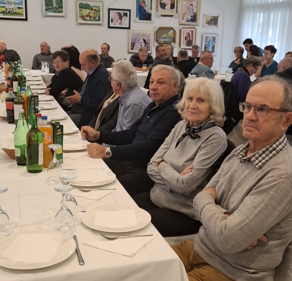 Udruga osoba s invaliditetom grada Vrbovca proslavila Martinje