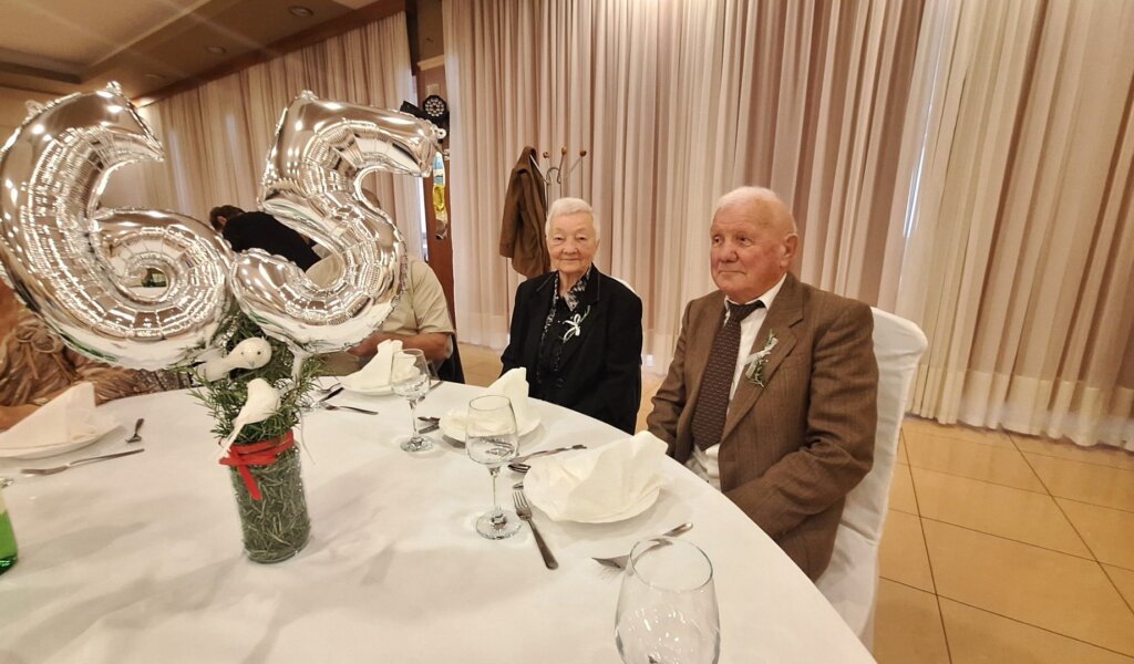Bracni Par Keretic Proslava Zlatni Dijamantni Pir Umirovljenici 2025 (1)